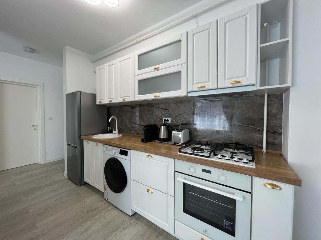 Cozy Accommodation Central City - Iasi Extérieur photo