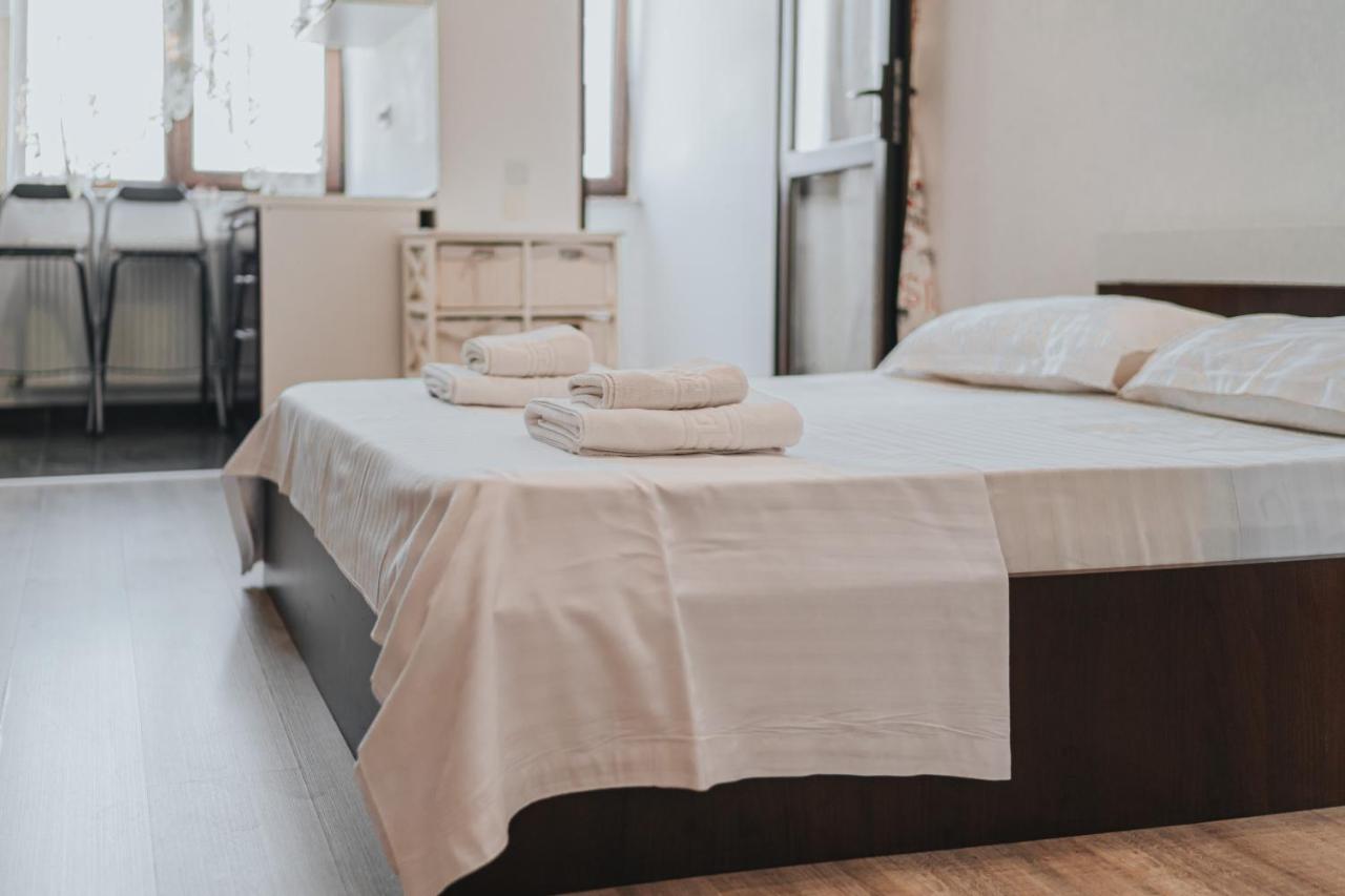 Cozy Accommodation Central City - Iasi Extérieur photo