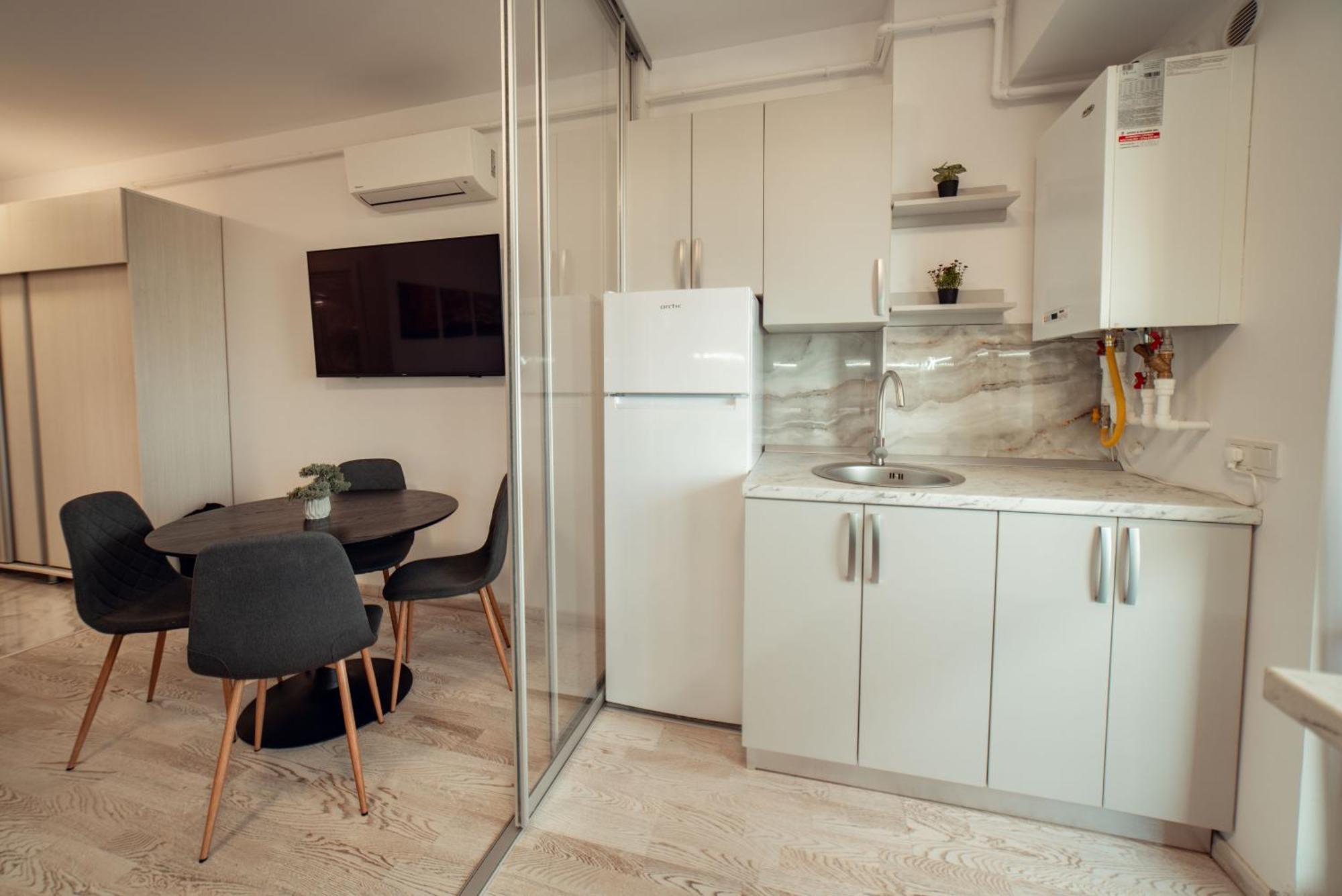 Cozy Accommodation Central City - Iasi Extérieur photo